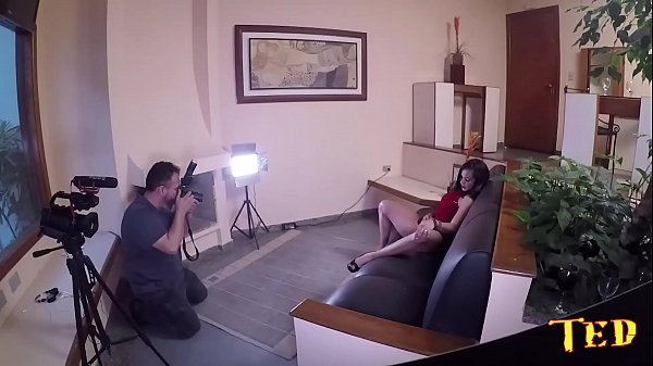 Bianca Naldy e pega de_surpresa nosbastidores da gravação - Nego Catra - Capoeira