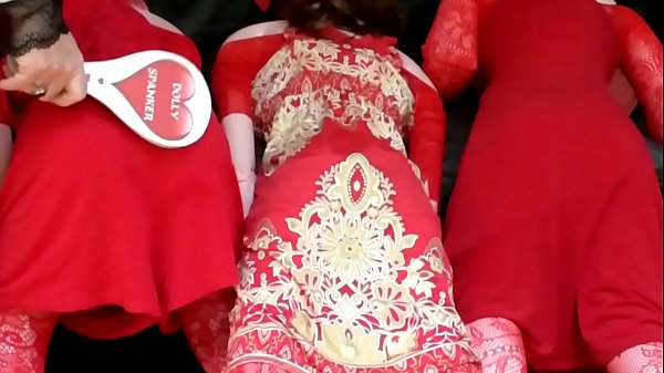 Play MP4 - Sissy and 3 blow up dolls Valentines Day erotic slide show