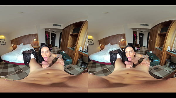 Play MP4 - The italian slut hungry for big cock