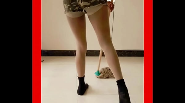 Like cleaning in pantyhose