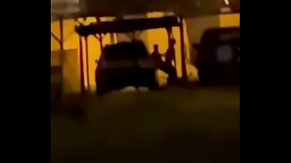 Play MP4 - Elle voulait qu'on lui succ&egrave;de mais on l'a bien succ&egrave;de