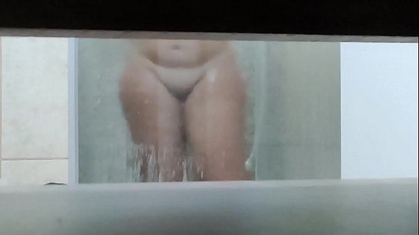 Depois de_um dia de piscina irmão tarado quer ver a marquinha de sua irmãgostosa