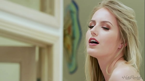 Scarlett Sage goes naughty in the bathroom 