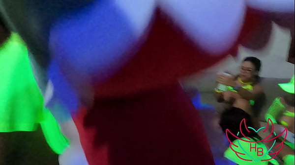 Surub&atilde;o no anivers&aacute;rio do meu amigo 