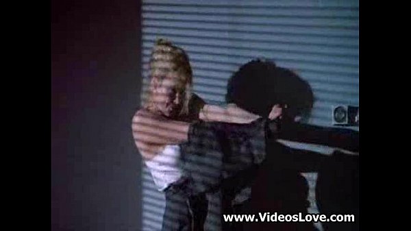 Kim Basinger_Hot Sex_Scene