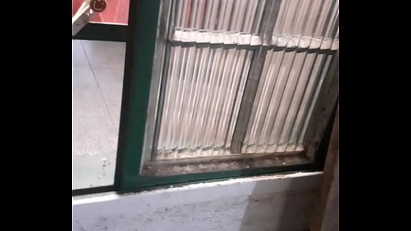 Branquelo metendo na amiga