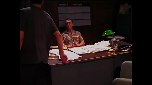 Play MP4 - Hot gay studs get horny at work and fuck on the desk