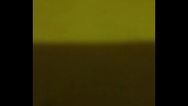 Play MP4 - E nứng lồn qu&aacute; c&oacute; ai &dstrok;ụ e ko