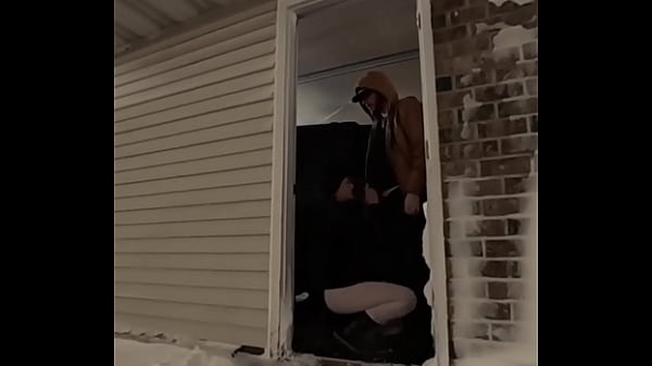 Nonton Showing Off For The Neighbors Outdoors thumbnail