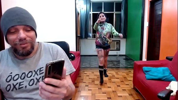 PORNSTAR JUHSIOUX RESPONDENDO_PERGUNTAS PICANTES E INDECENTES_DO PUBLICO