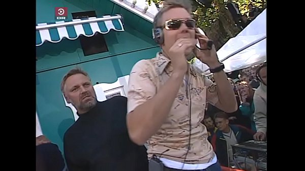 Play MP4 - Larisha Liv & Kira Eggers