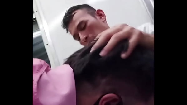 Amantes Del Exhibicionismo En El Metro Tercera Parte thumbnail