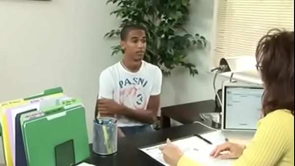 Play MP4 - Profesora acoge alumno y se lo folla&lpar;high&rpar;&period;mp4