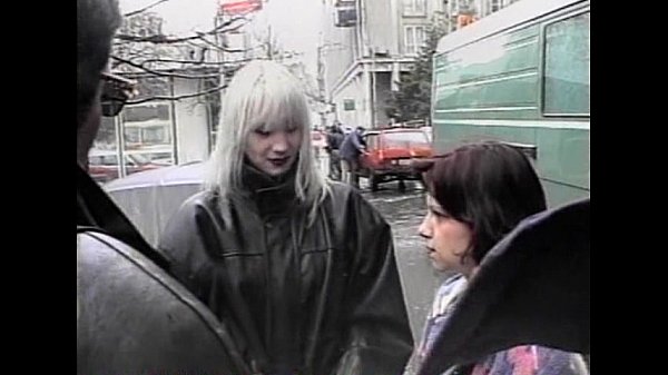 Play MP4 - LBO - Kissed From Romania - scene 1 - extract 1