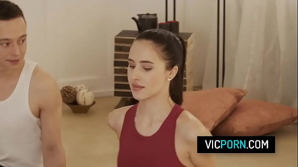 Hot brunette teen practice doggystyle sex with her boyfriend