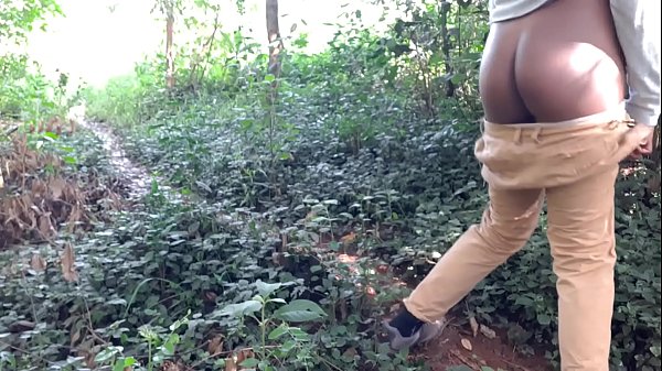 वन में भारतीय सौतेली बहन ने मुझे बाहर नंगा कर दिया 