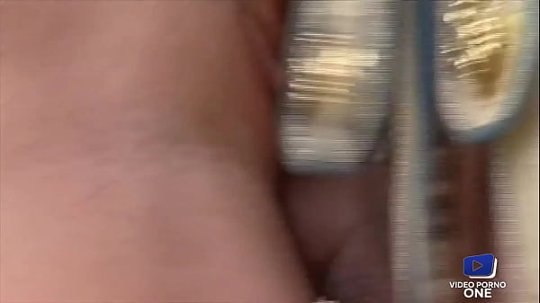 Play MP4 - Silvia Saint&comma; belle salope blonde&comma; adore avoir une grosse bite en elle