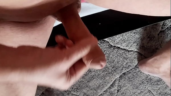 Play MP4 - Nackedei wichst 372