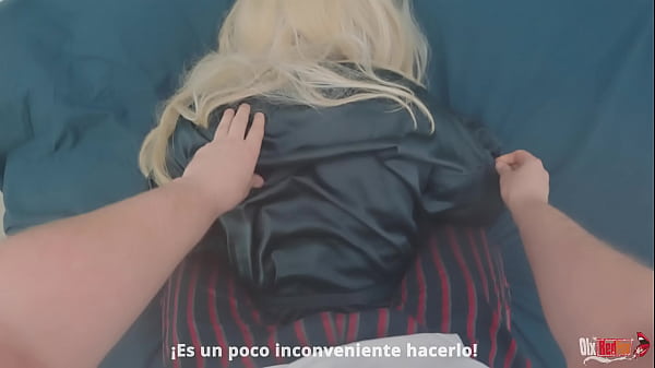 Madrastra sexy pawg recibe la polla de su hijastro durante un masaje en la espalda y luego se traga su semen subt&iacute;tulos en espa&ntilde;ol