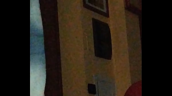 Play MP4 - E guardando la TV &comma;vi faccio notare quanta gente ama il mondo pornografico&period;E mi masturbo&period;Ciao amore