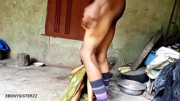 Play MP4 - Ebonysisterzz fuck her step brother in her grandmother's local kitchen