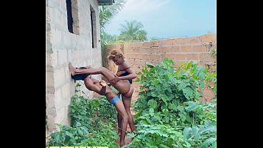Honryblack Porn1 - Ebony New Monkey Style, Madam Got Fuck On Site Pry2 thumbnail