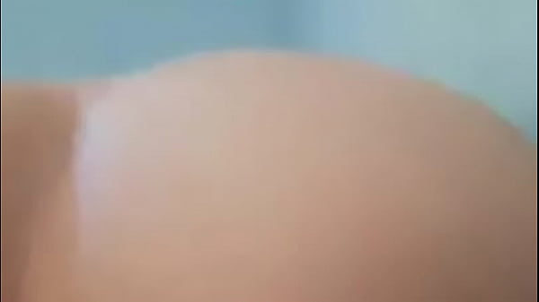 Minha amiga sentando gostoso 