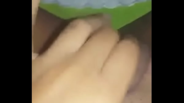 Delicia de_buceta morena masturbando Pornolandia