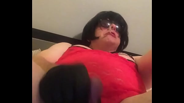 CD Nikki lipstick on pussy cumshot