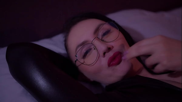 Lustful guy pussy licking his slattern's and she cums 