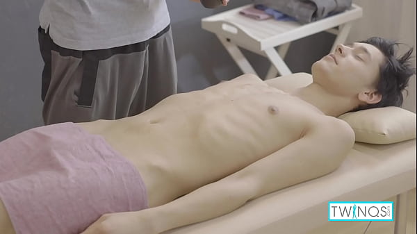 The handsome brunette Logan ass fucks Lucas really hard after a seduction game on the massage bed... watch this rainbow couple perform a wild anal fuck! Full Video at TwinQs Official website! 