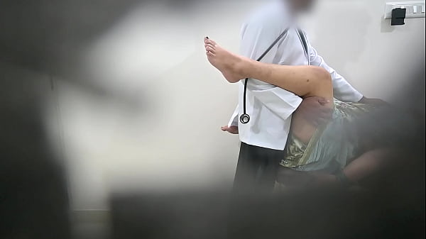 Play MP4 - Telugu Andhra doctor satisfying sexual desire from a patient lady