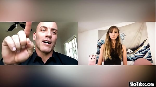 Sexy_big ass teen Haley Reed loving hardcore solo action_in front of guy