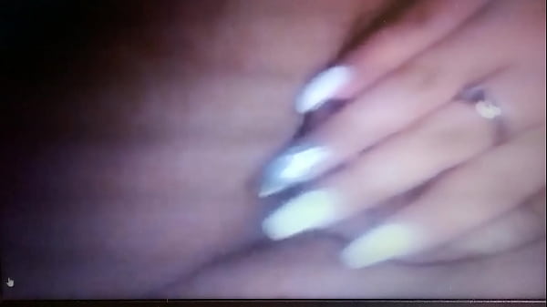 Chica se masturba para mi 