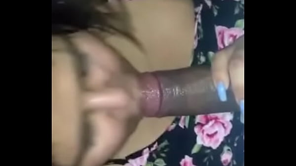 Girlfriend gives me bj 