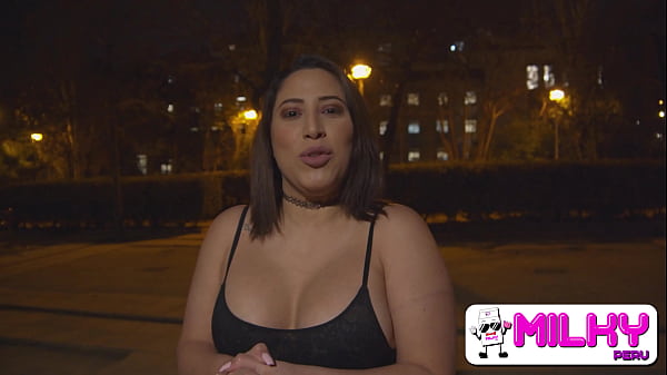 Play MP4 - DICKFLASH in the PARK&colon; a big-ass Venezuelan can't resist giving me a cock suck&period;