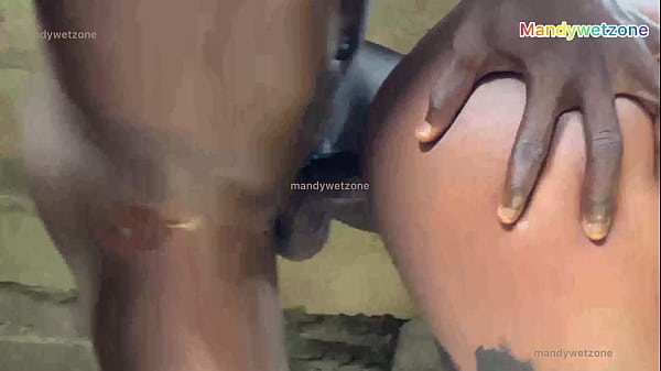 Play MP4 - I felt bad seeing my girlfriend pussy devoured by my homies