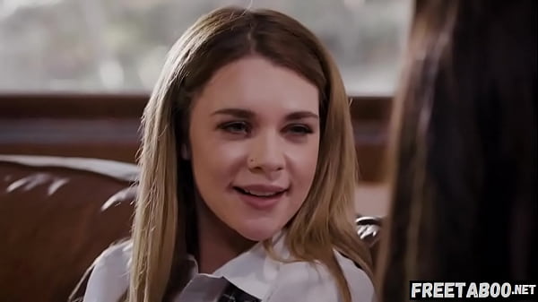 Cheerleader Jane_Wilde Confronts Her Lesbian Stalker Gabbie Carter - Full_Movie On FreeTaboo.Net