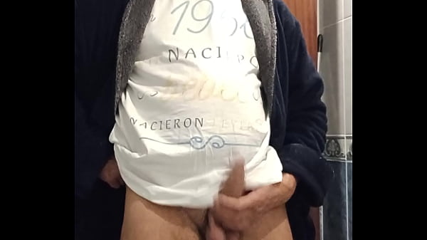 Me encanta tocarme, y que me veais 