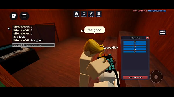 Eu entro em um jogo de porno fa&ccedil;o sexo com uma jogadora e os caras nos viram 