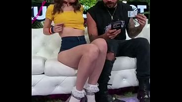 Nonton Krystal Palmer Logs On For Raw Sex And Gets Wrecked By Nade Nasty! thumbnail