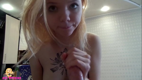 The Girl At The Party Decided To Play With A Dick thumbnail