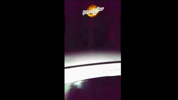 Play MP4 - Esposa traindo com entregador na frente de casa