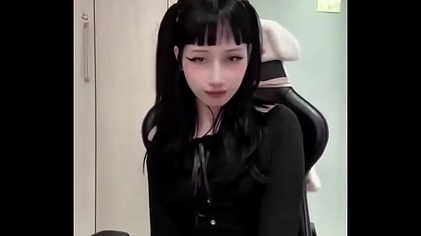 Nem parece que gosta de cuspida na cara 