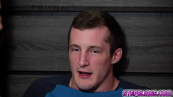 Avery Moon_and Bailey Base pleasuring their_stepbrothers big dick