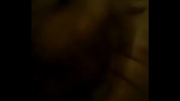 joven hetero enga&ntilde_ado se pajea parte 1