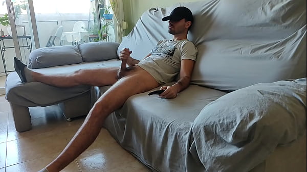 Play MP4 - I have to go quickly because my roommate was coming in