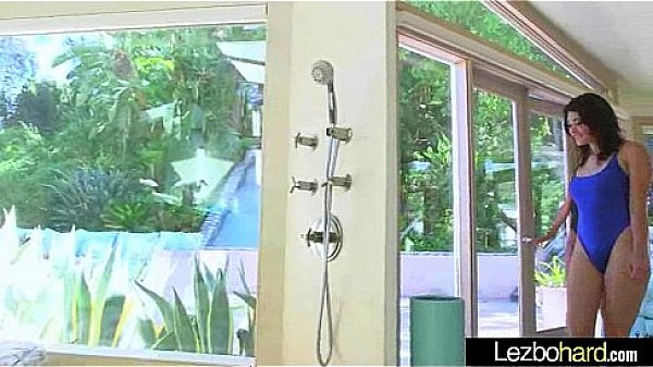 (Chloe Amour & Raven Rockette) Superb Horny Lesbians Have Fun In Front Of Cam mov-08 