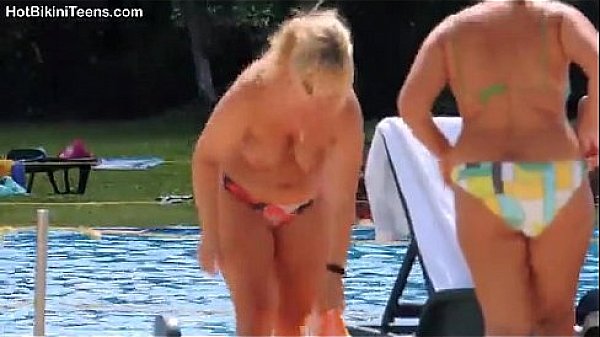 Candid Beach thumbnail