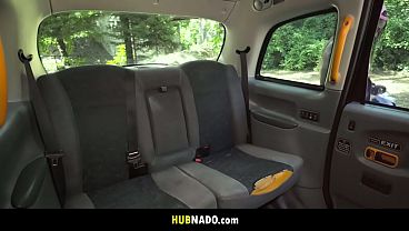 Nonton Sensational Skater Chick Gets Horny In A Cab, Transforms Ride To Park Into A Steamy Encounter With Wild Blowjob And Intense Pounding On The Ground thumbnail